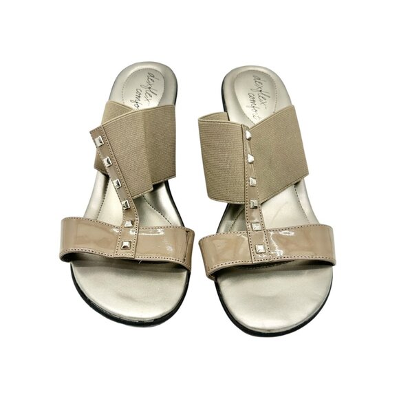 Dexflex Comfort Sandals Size 9 Taupe 2.5 inch Black Wedge Heels Studded Slip On - Picture 2 of 8